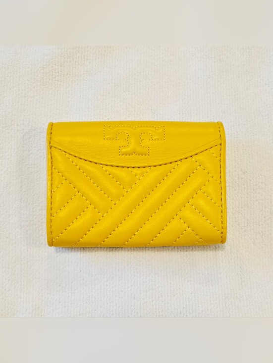 Tory Burch Handbags - Tory Burch Alexa Mini Foldable Wallet